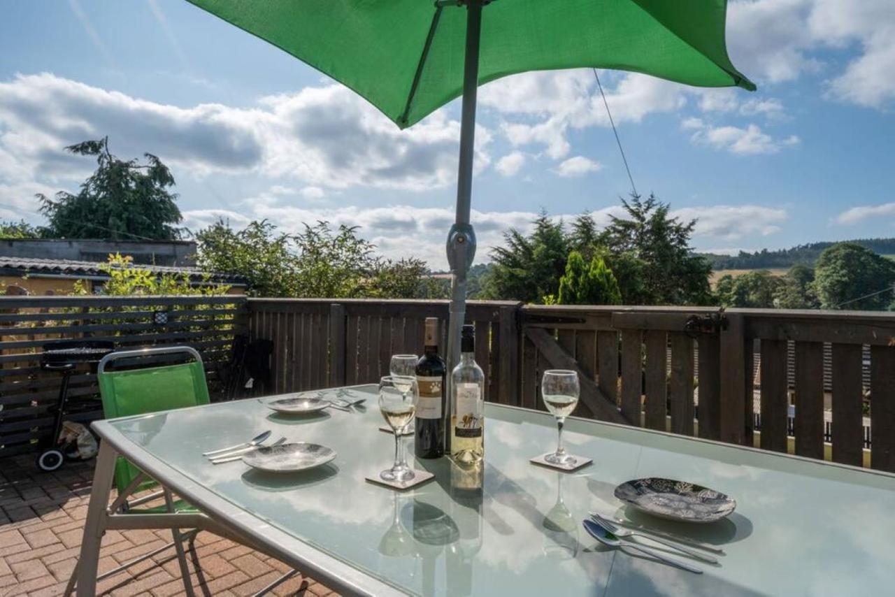 The View Brechin Apartment Екстериор снимка
