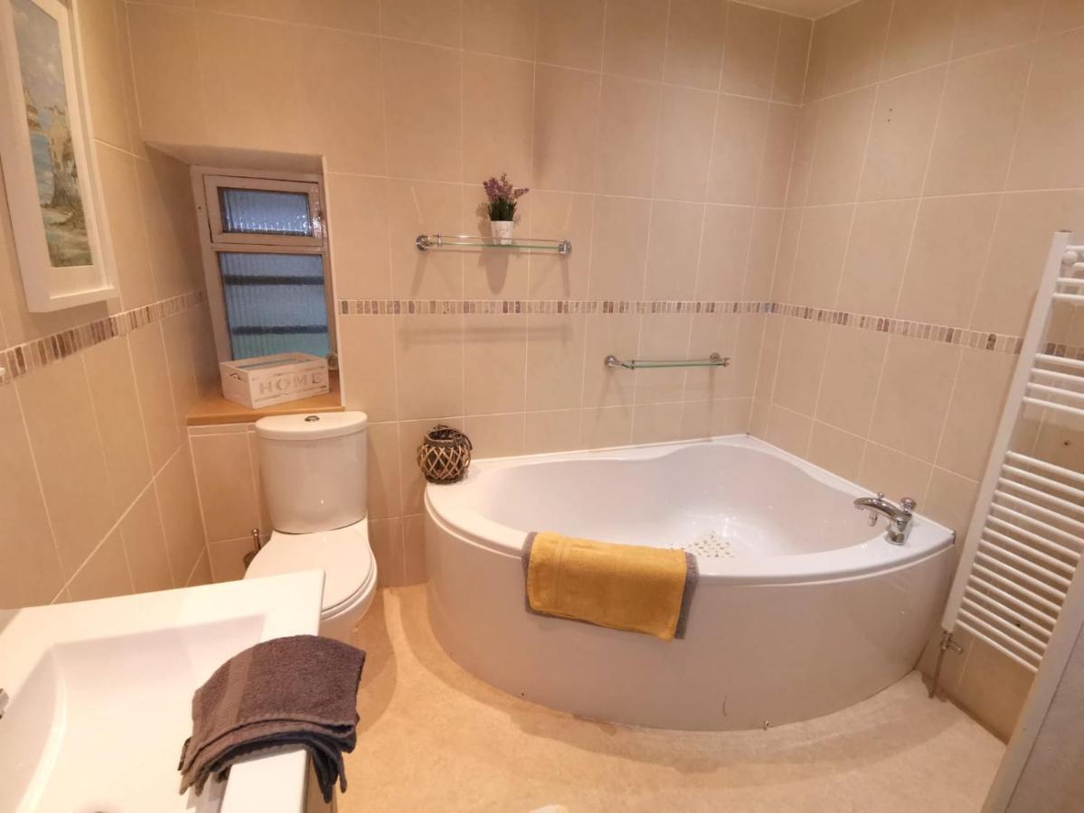 The View Brechin Apartment Екстериор снимка
